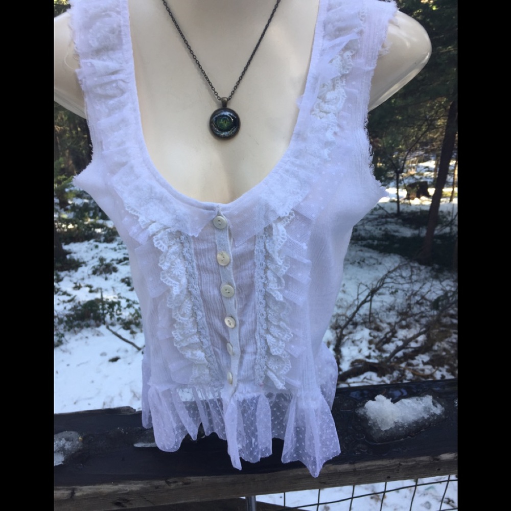 Rue 21 lacy gauzy white festival camisole
